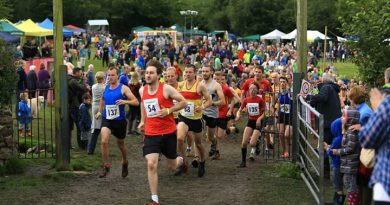 Runners in the Lustleigh 10k run set off